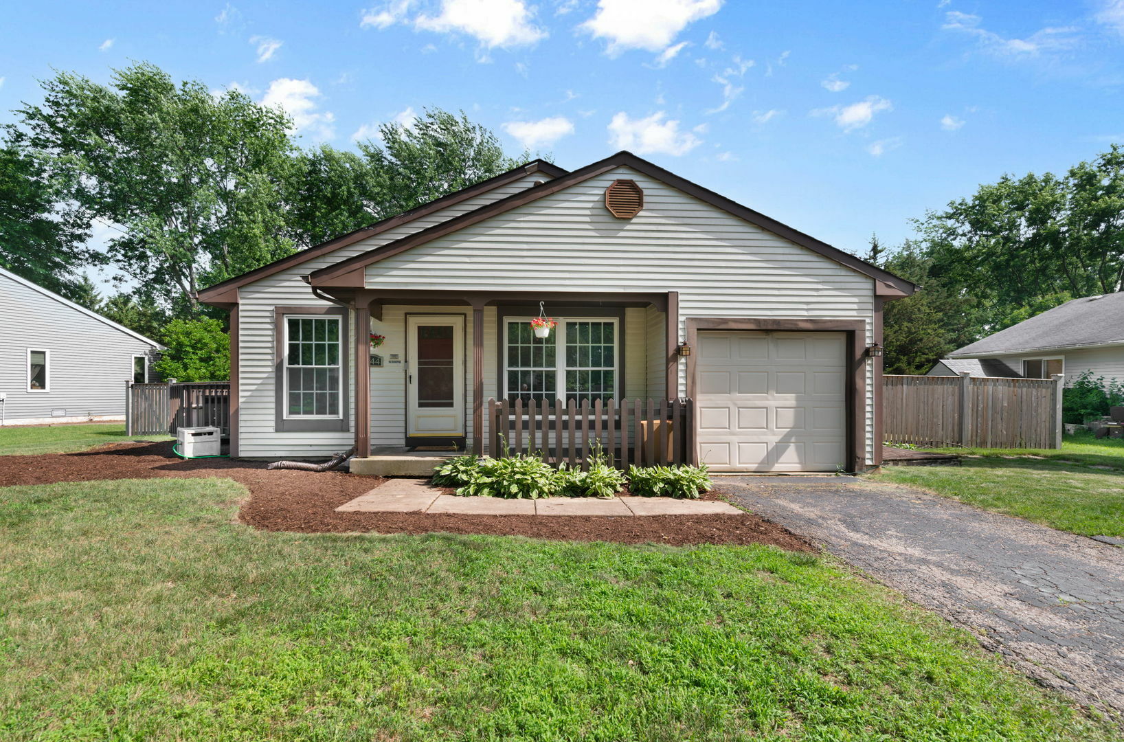 1944 Navarone Drive  Naperville IL 60565 photo