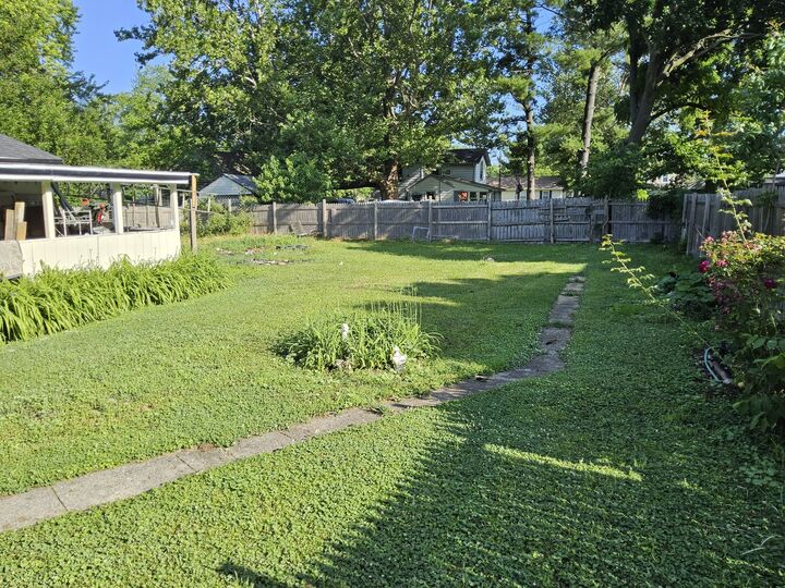 Property Photo: 323 E North Street IL 60545