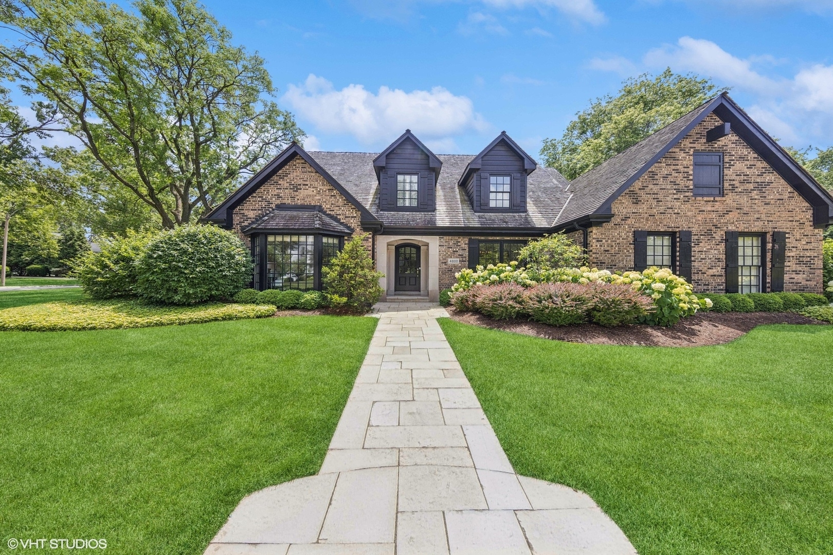 Property Photo: 4800 Johnson Avenue IL 60558