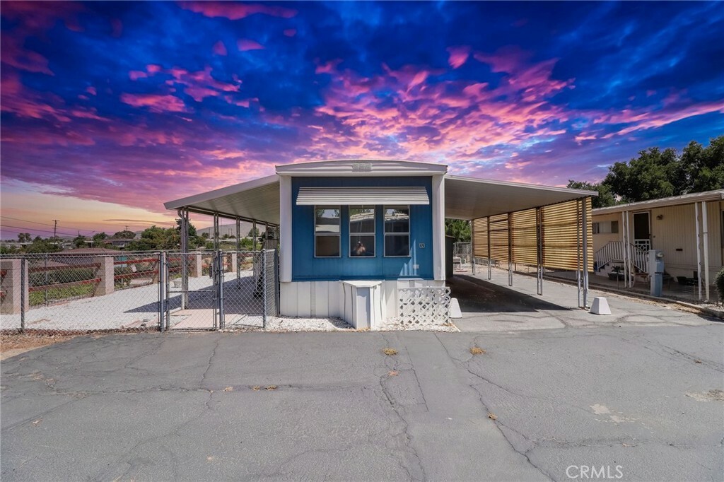 Property Photo: 12995 6th 49 CA 92399