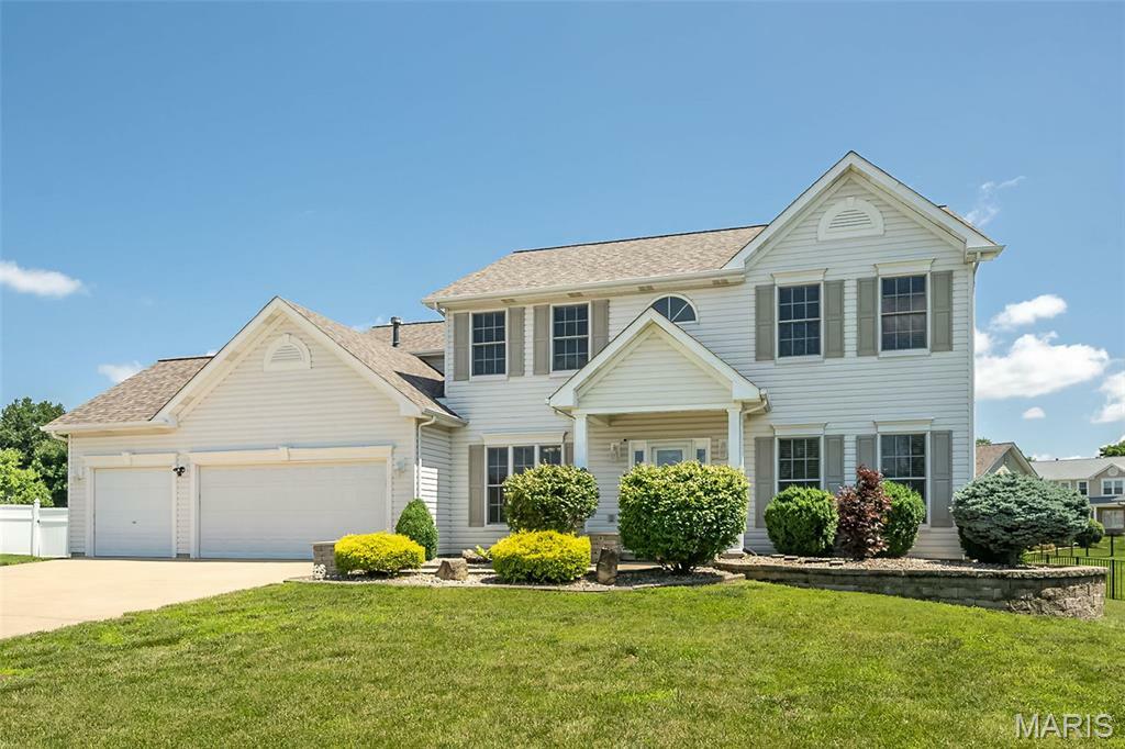 Property Photo: 86 Homefield Square Court MO 63366