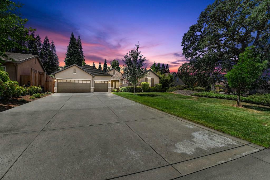 Property Photo: 2748 Carradale Drive CA 95661