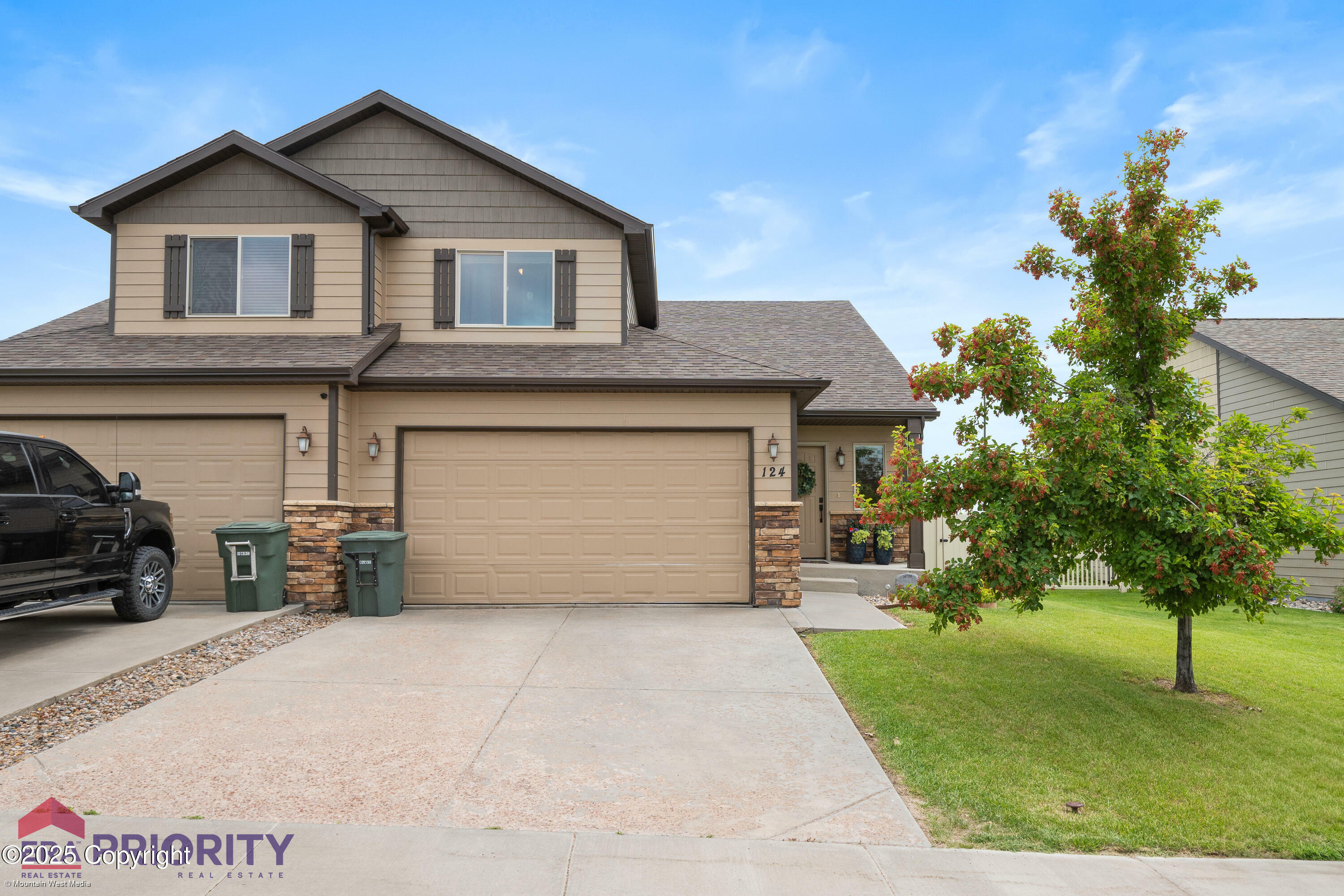 124 Villa Way -  Gillette WY 82718 photo
