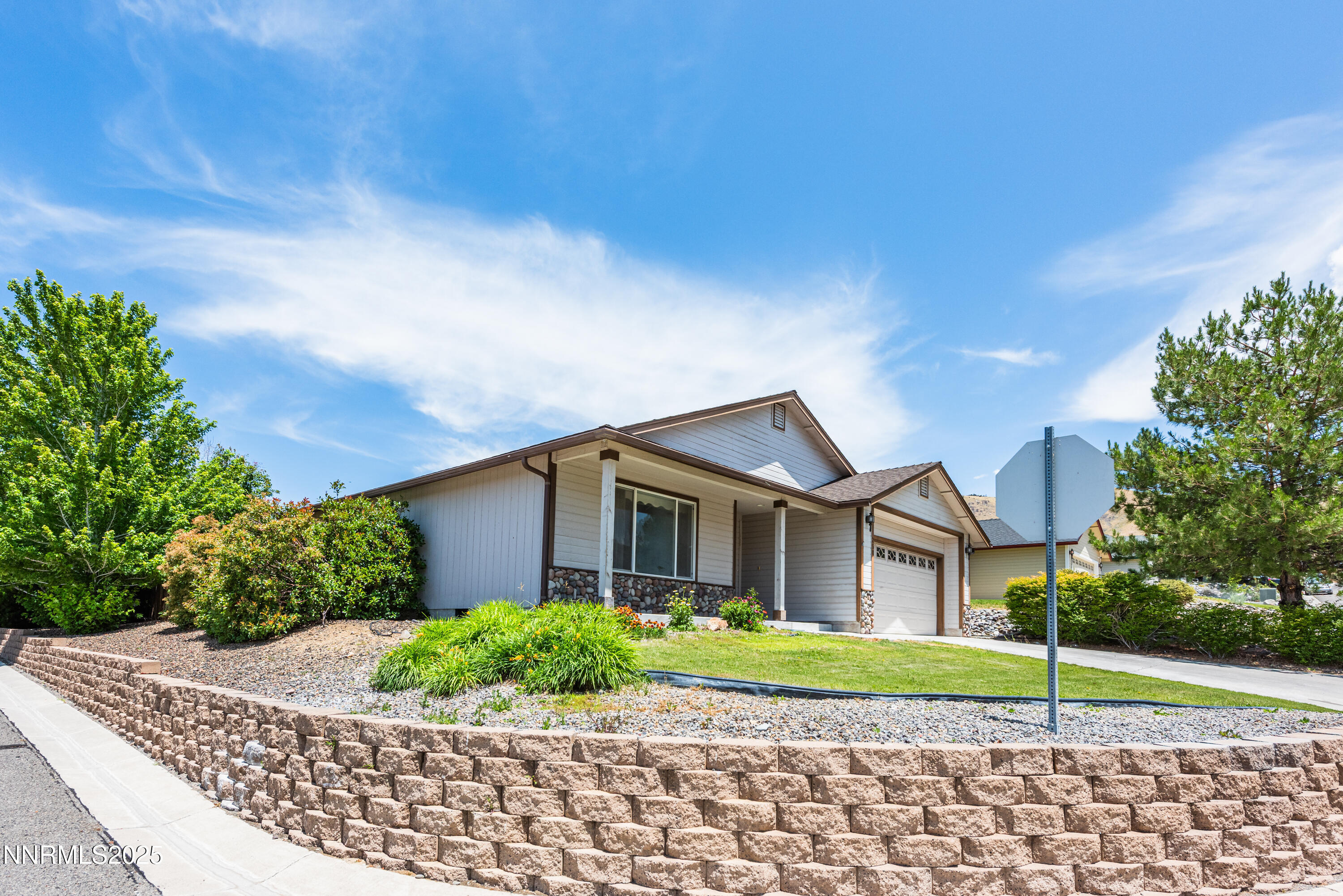Property Photo:  250 Mark Street  NV 89410 