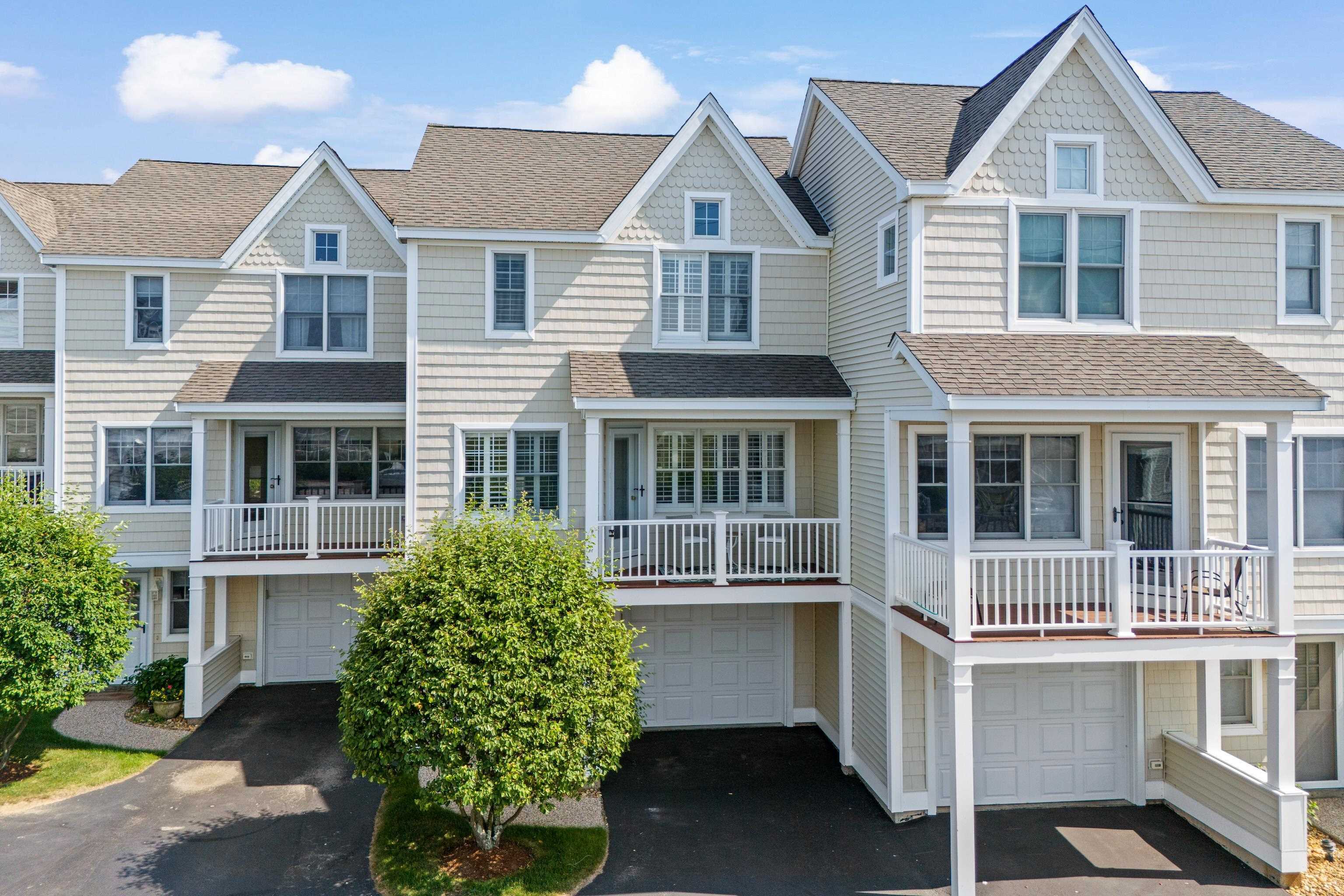 Property Photo: 520 Ocean Boulevard NH 03842