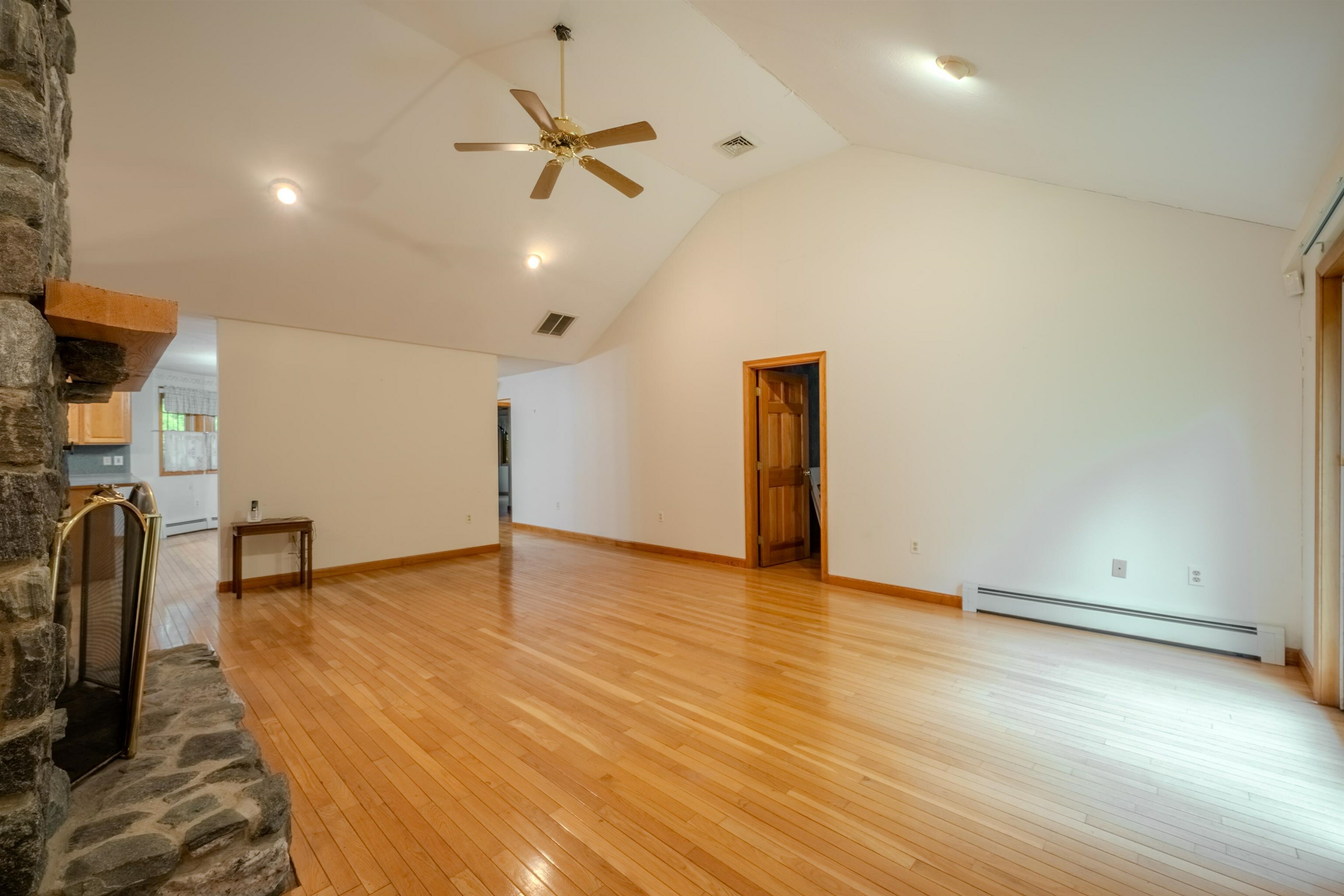 Property Photo:  15 Hickory Hill Road  NH 03076 