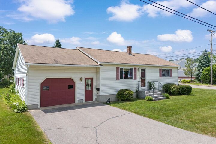 Property Photo: 1A Rowland Street NH 03878