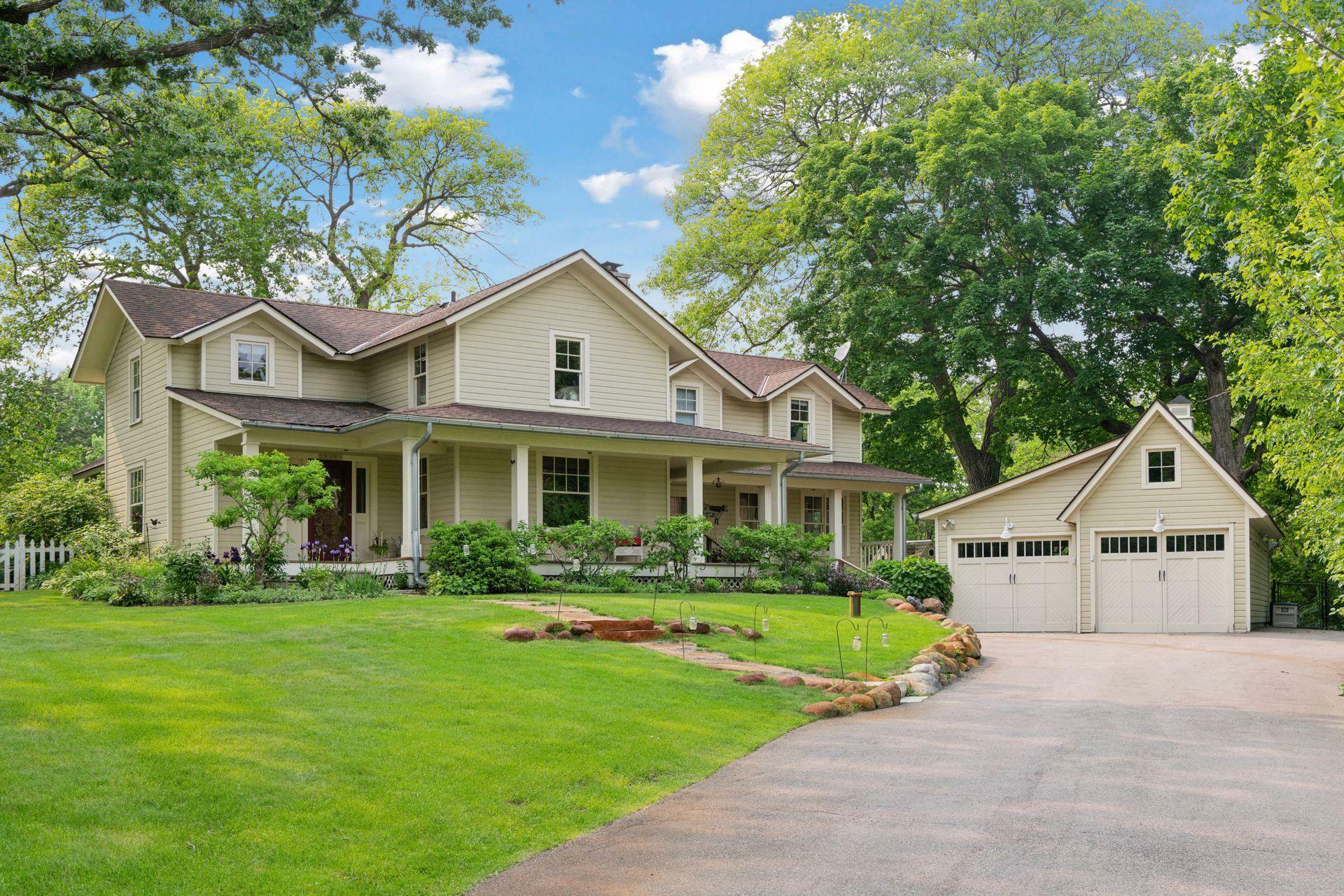 Property Photo: 20390 Linwood Rd MN 55331
