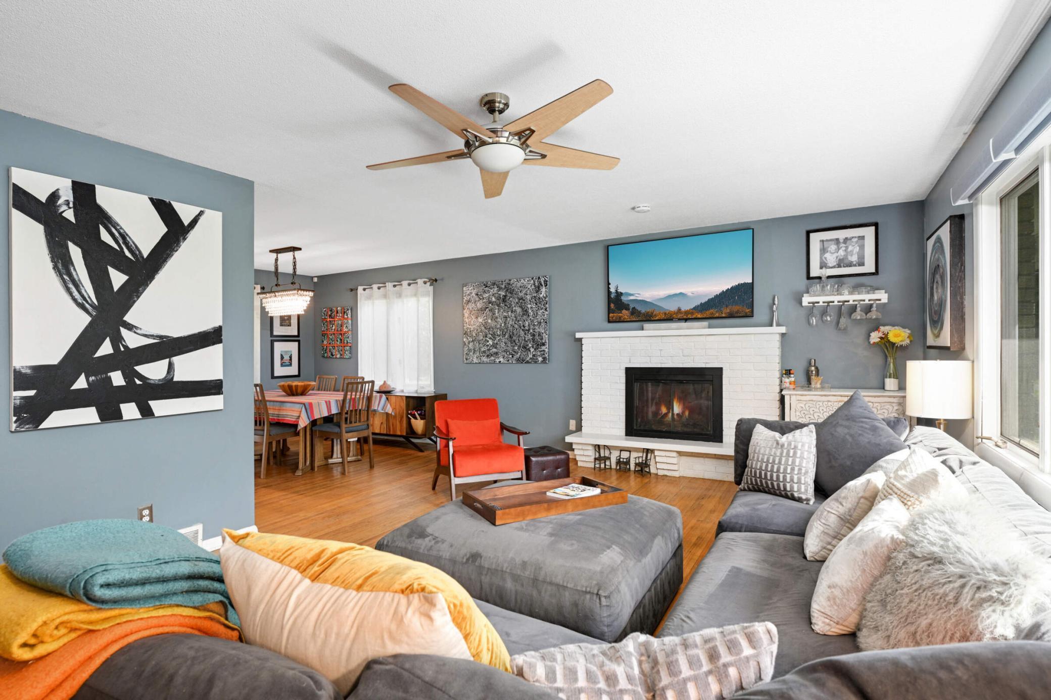 Property Photo: 1616 Texas Avenue S MN 55426
