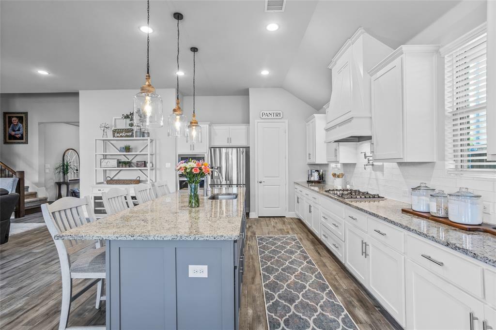 Property Photo: 1808 Scotney Court TX 75009