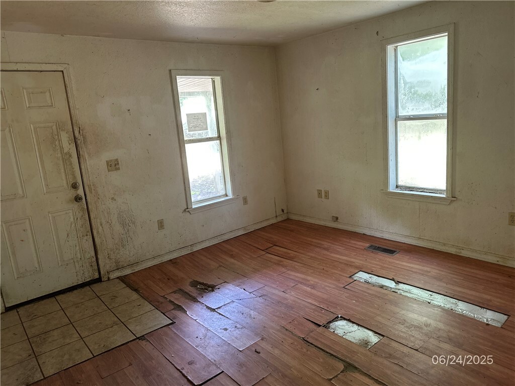 Property Photo: 610 High Street AR 72645