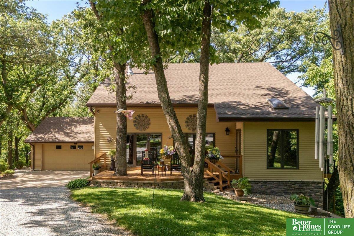 Property Photo: 17633 Pioneer Trail NE 68048