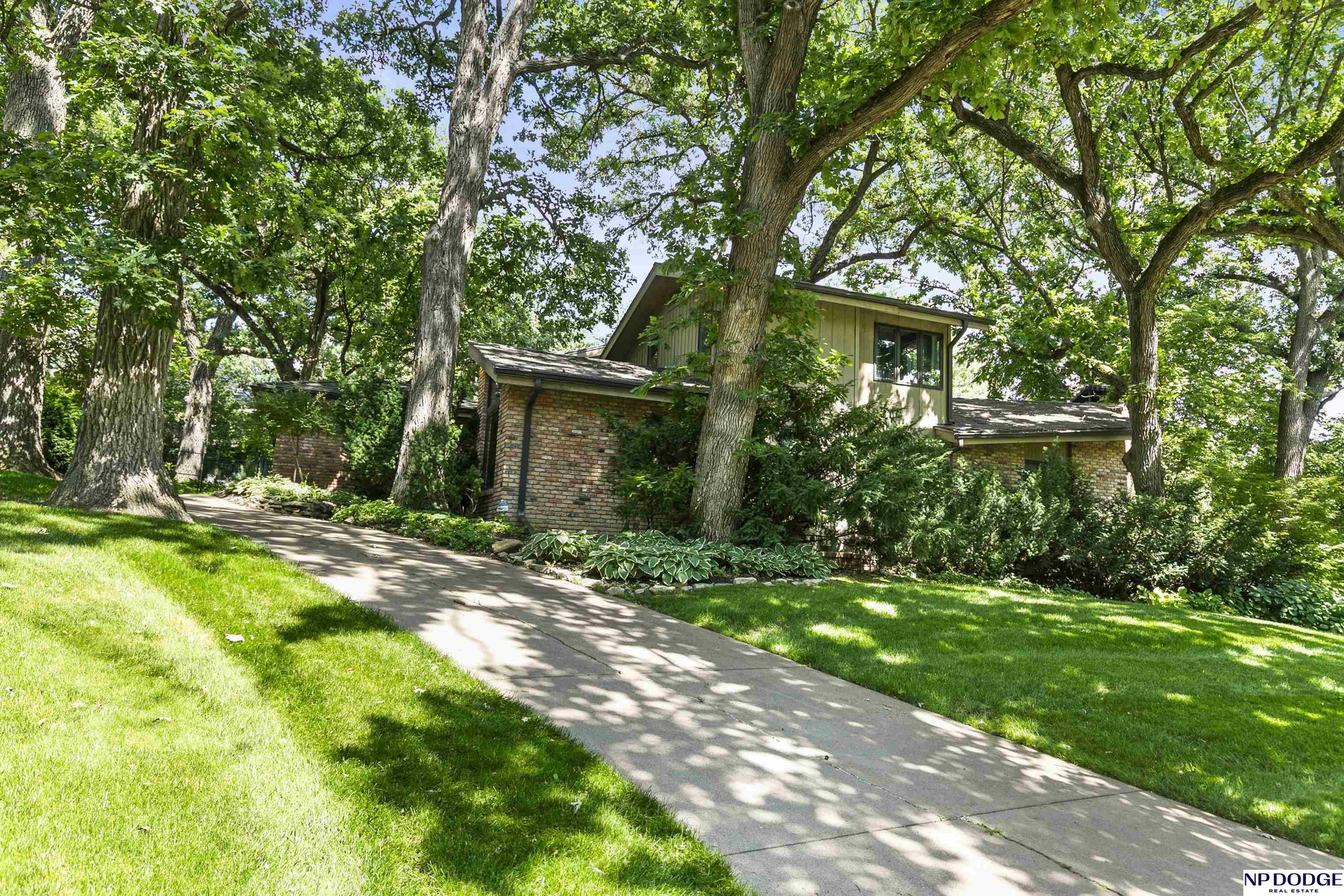 9718 Frederick Street  Omaha NE 68124 photo