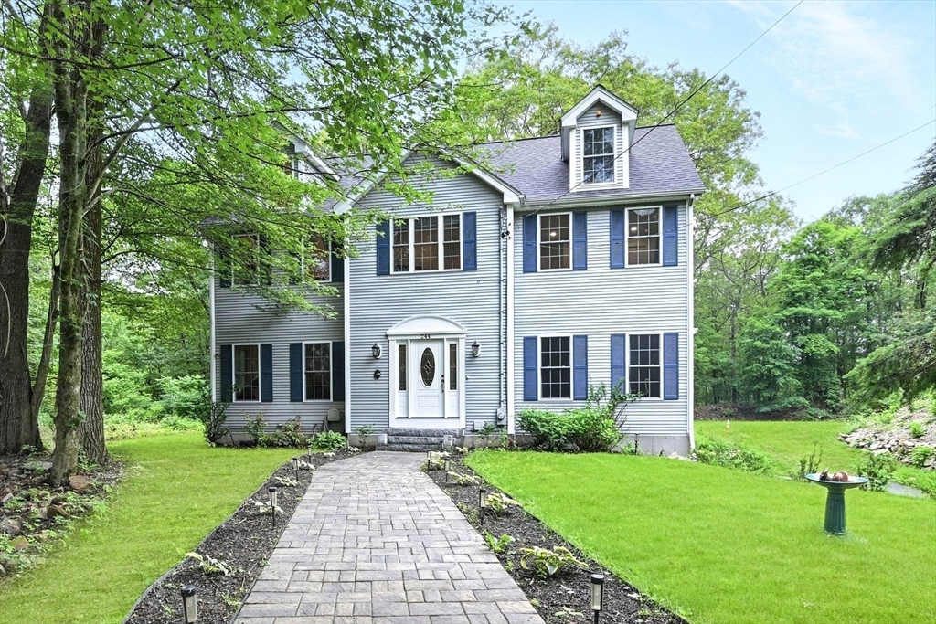 244 North St  Upton MA 01568 photo