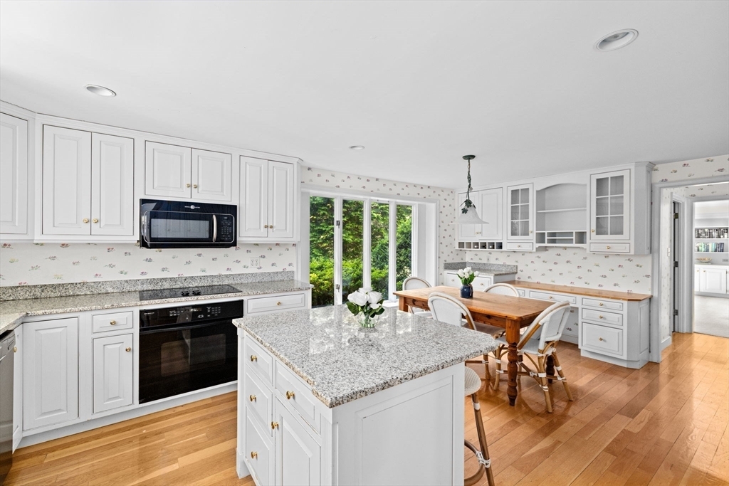 Property Photo: 16 Fulling Mill Ln MA 02043