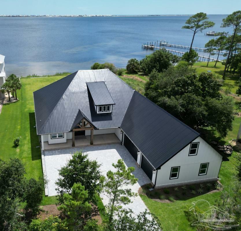 Property Photo: 7687 N Shores Dr FL 32566