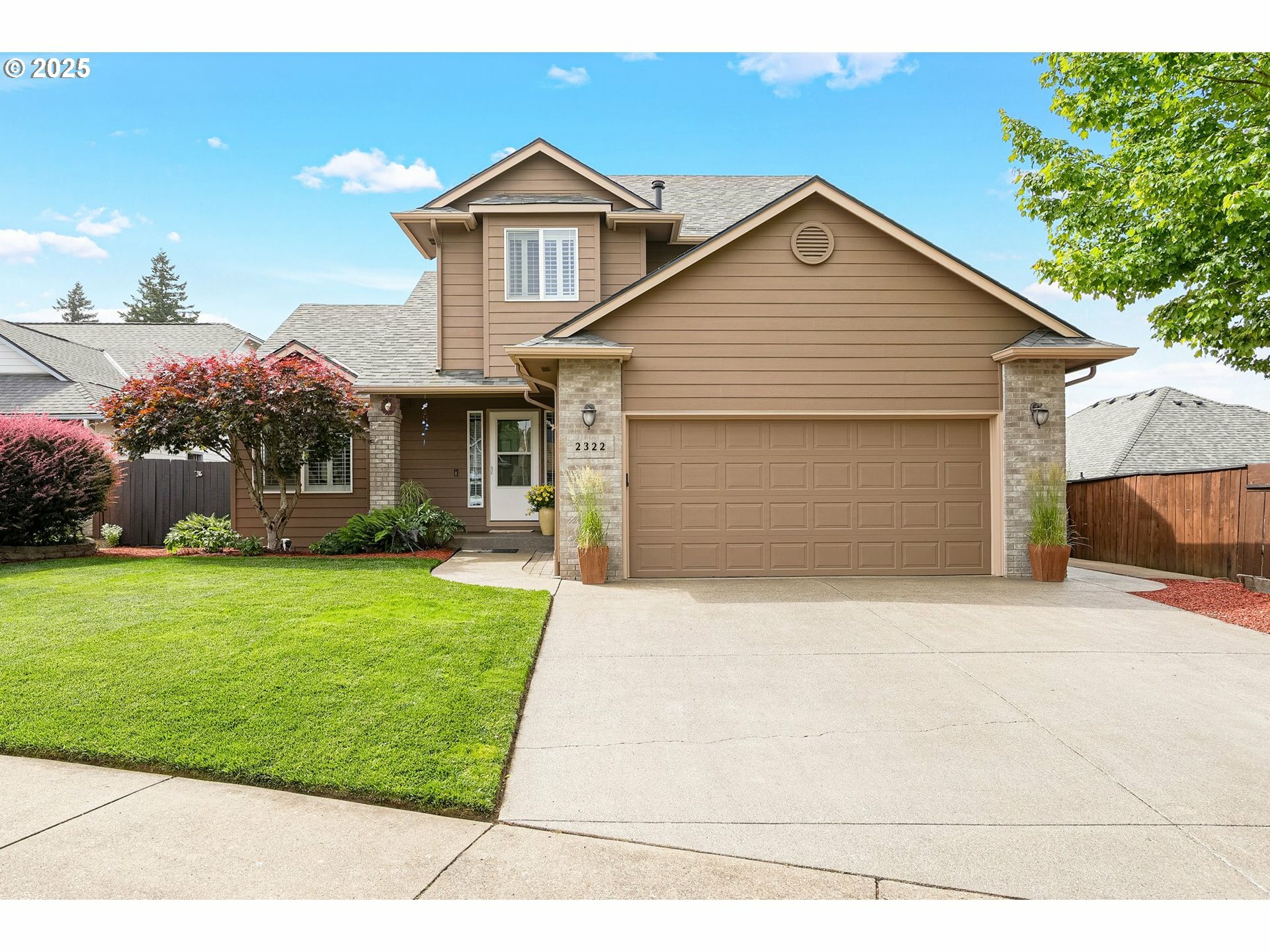 Property Photo: 2322 Blacktail Deer Ct OR 97304