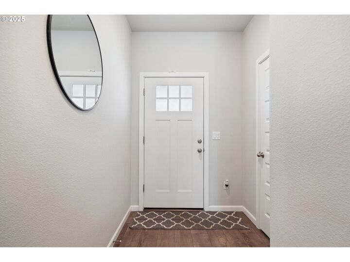 Property Photo: 1540 19th Ave OR 97116