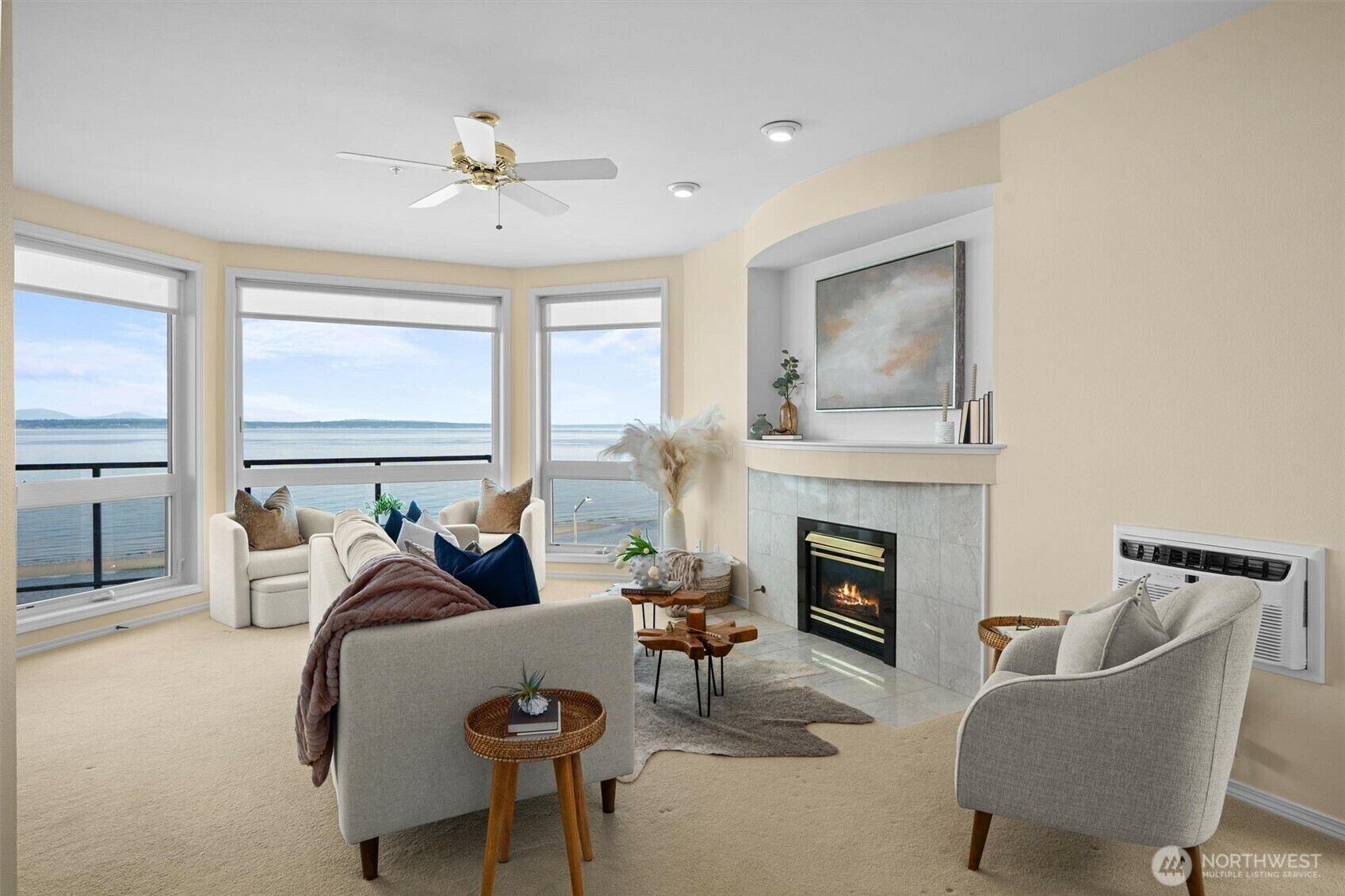 Property Photo: 1534 Alki Avenue SW 502 WA 98116
