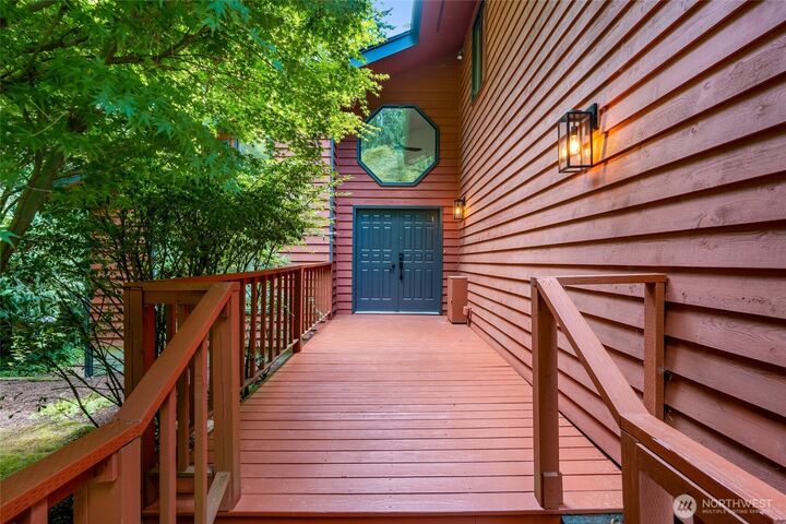 Property Photo:  726  114th Street NE  WA 98271 