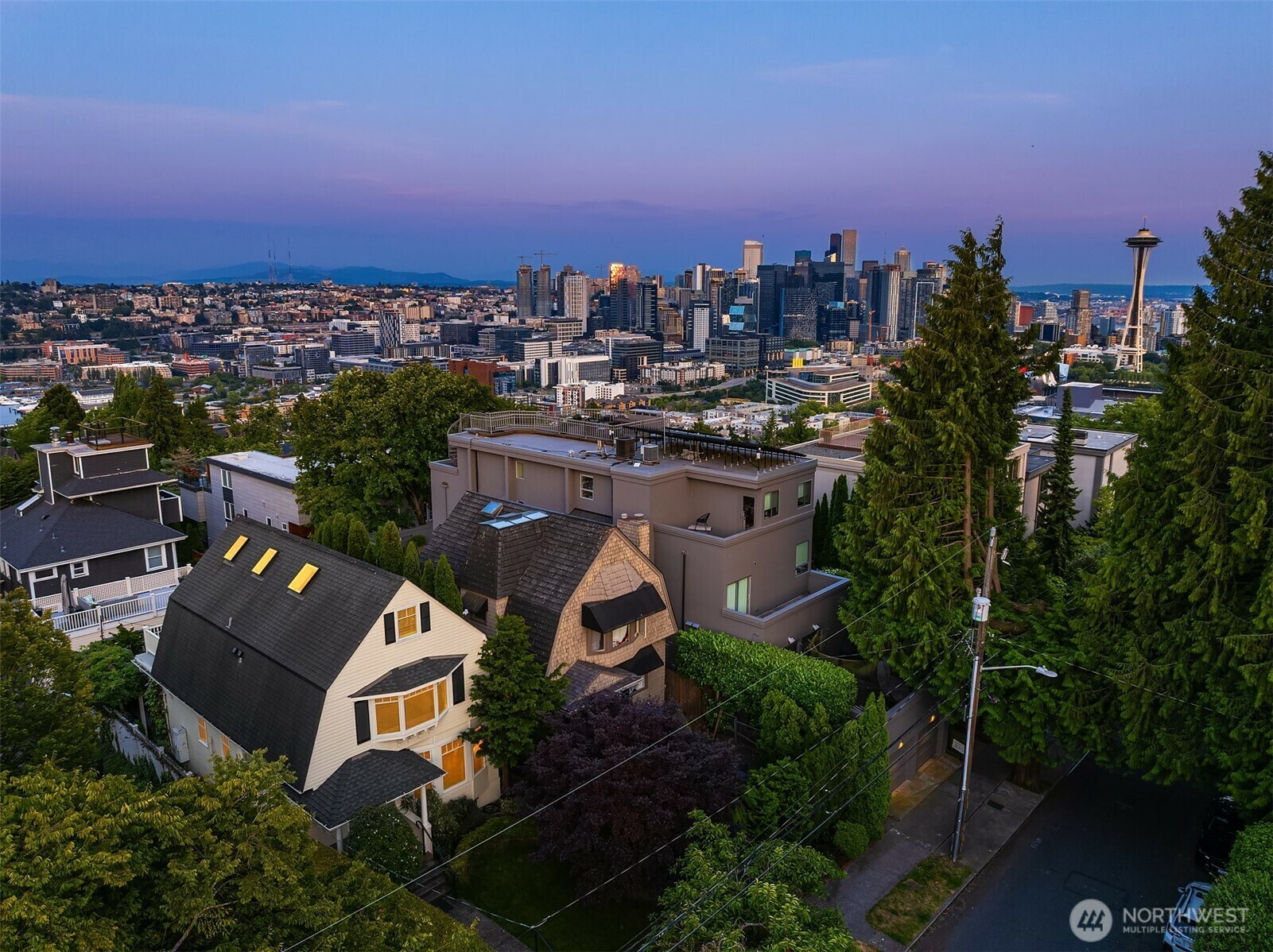 Property Photo: 1234 2nd Avenue N WA 98109