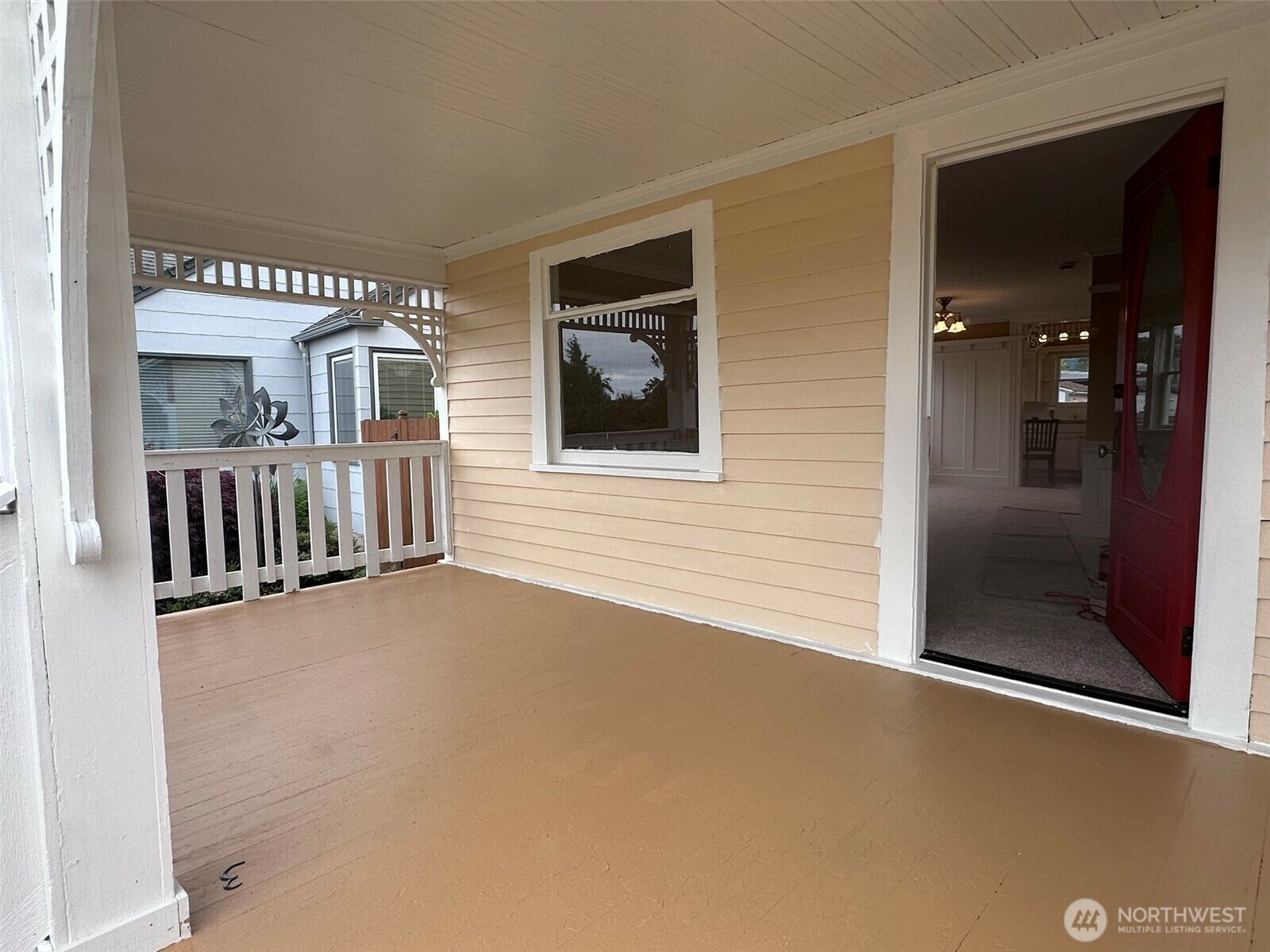 Property Photo: 534 W 5th Street WA 98362