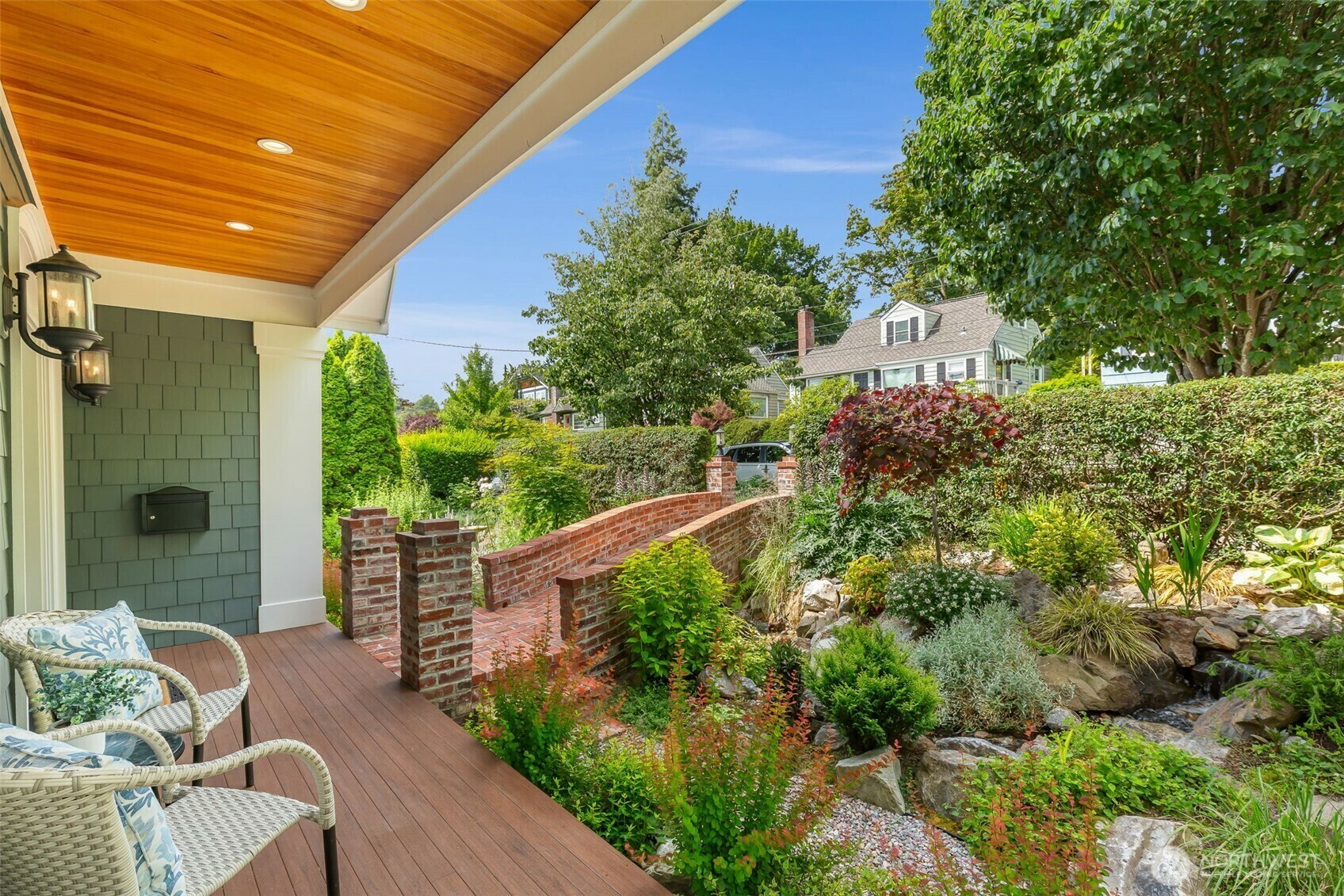 Property Photo: 6028 38th Ave NE WA 98115