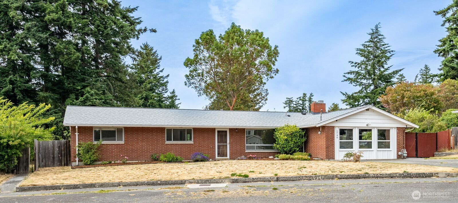 1740 NE 8th Avenue  Oak Harbor WA 98277 photo