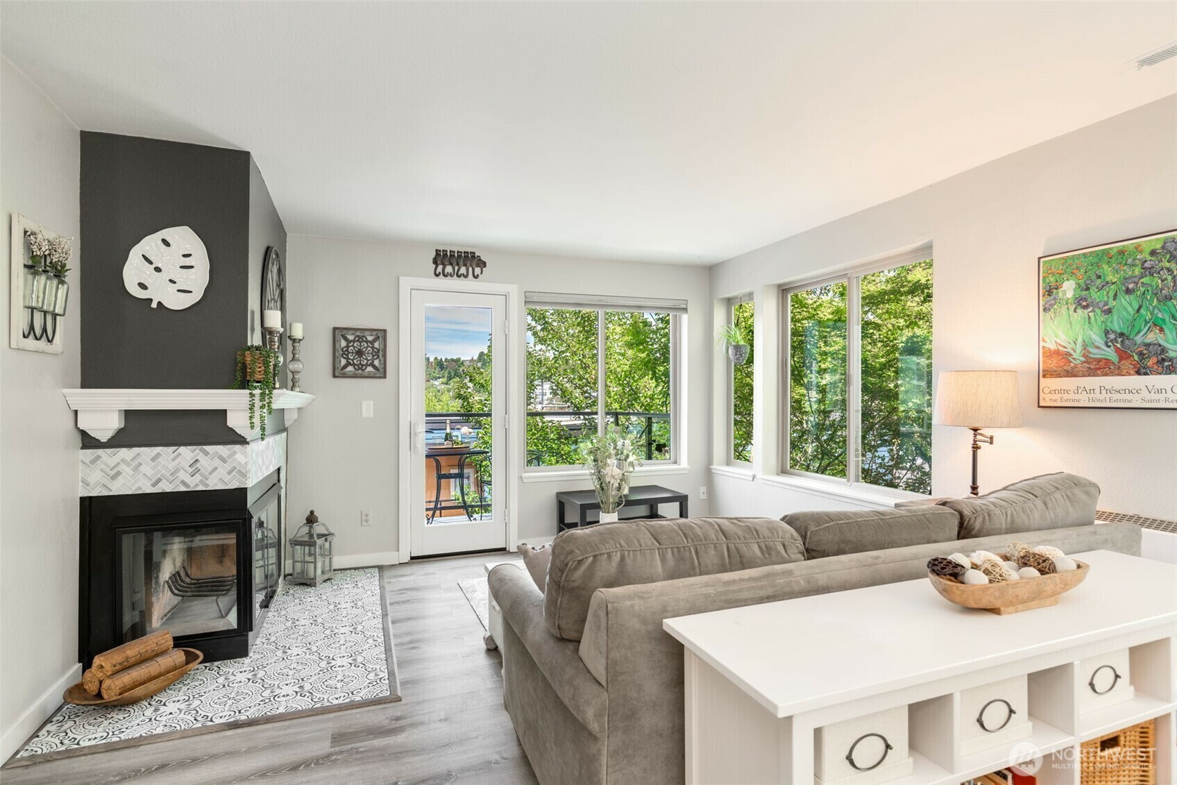 Property Photo:  29  Etruria Street B505  WA 98109 