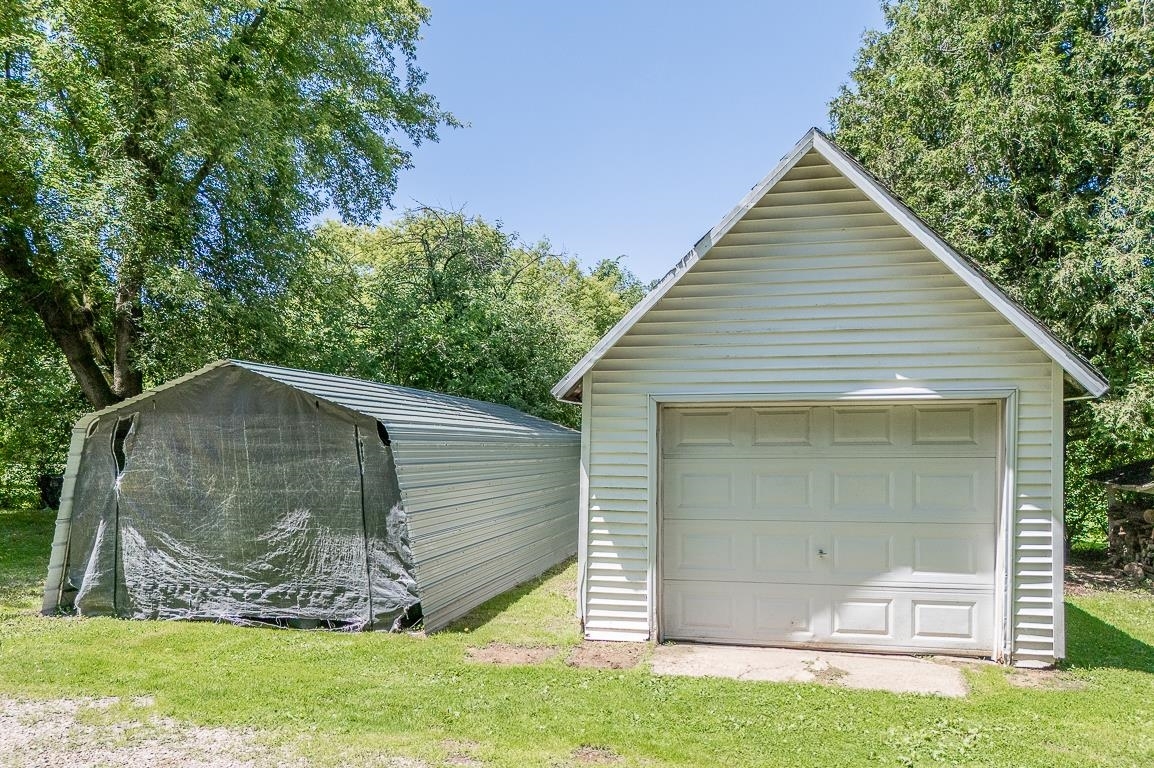 Property Photo:  N3511 State Road 76  WI 54944-9718 