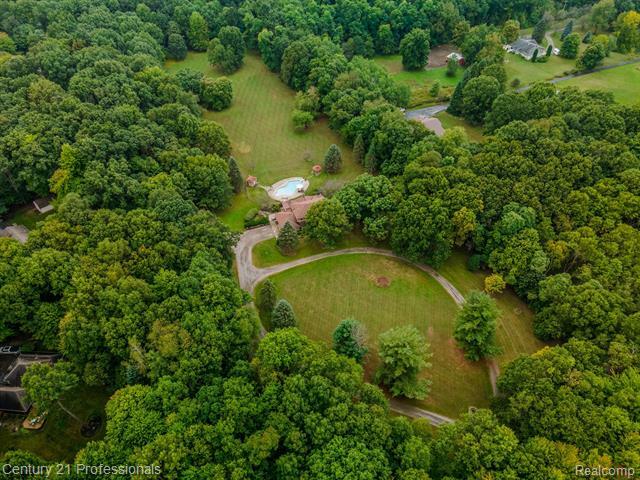 Property Photo: 9601 Kier Road MI 48442