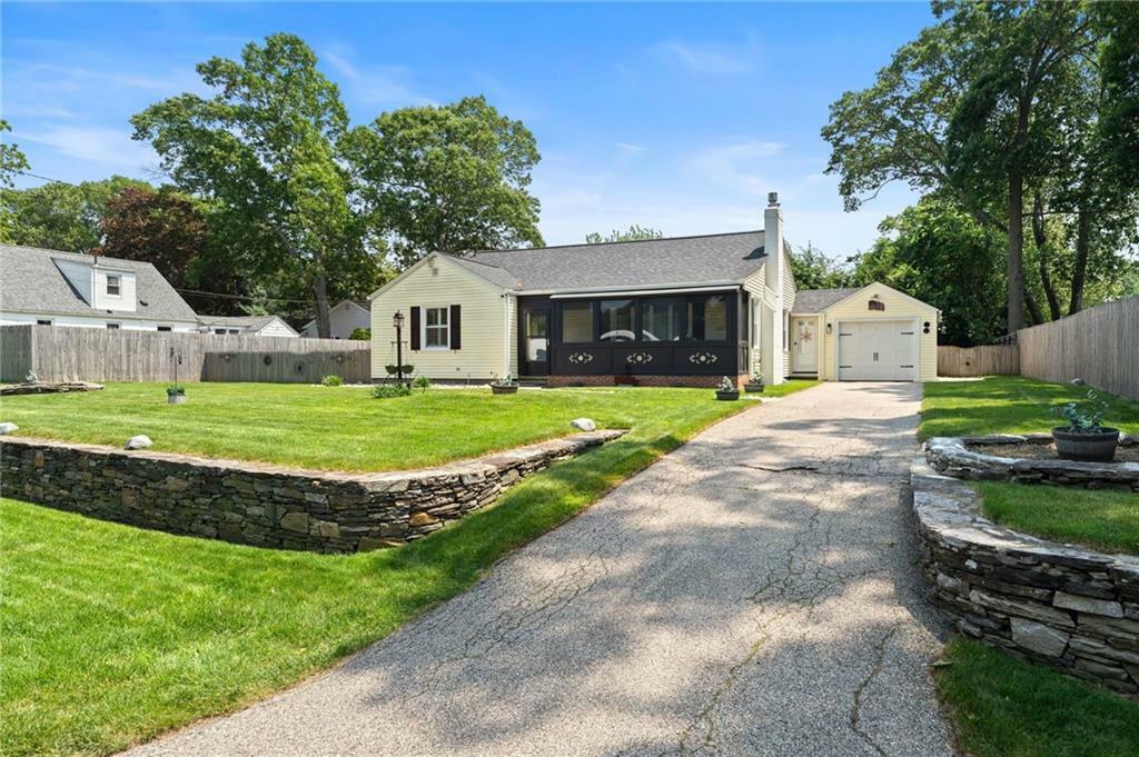 Property Photo: 320 Miantonomo Drive RI 02888