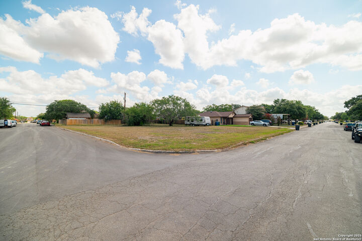 Property Photo: 303 Lebanon TX 78223