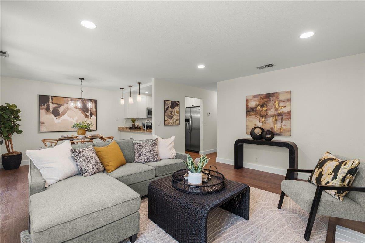 Property Photo: 1305 La Terrace Circle CA 95123