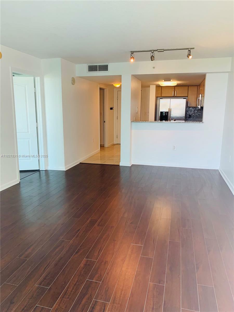 Property Photo: 2101 Brickell Ave 2611 FL 33129