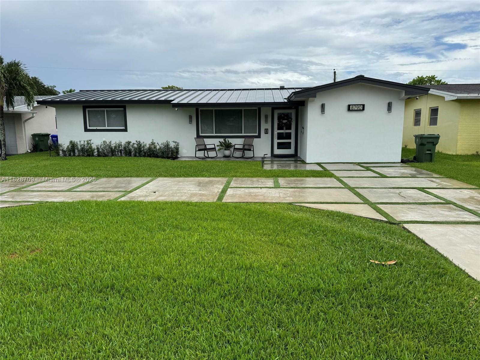 8790 NW 15th Ct  Pembroke Pines FL 33024 photo