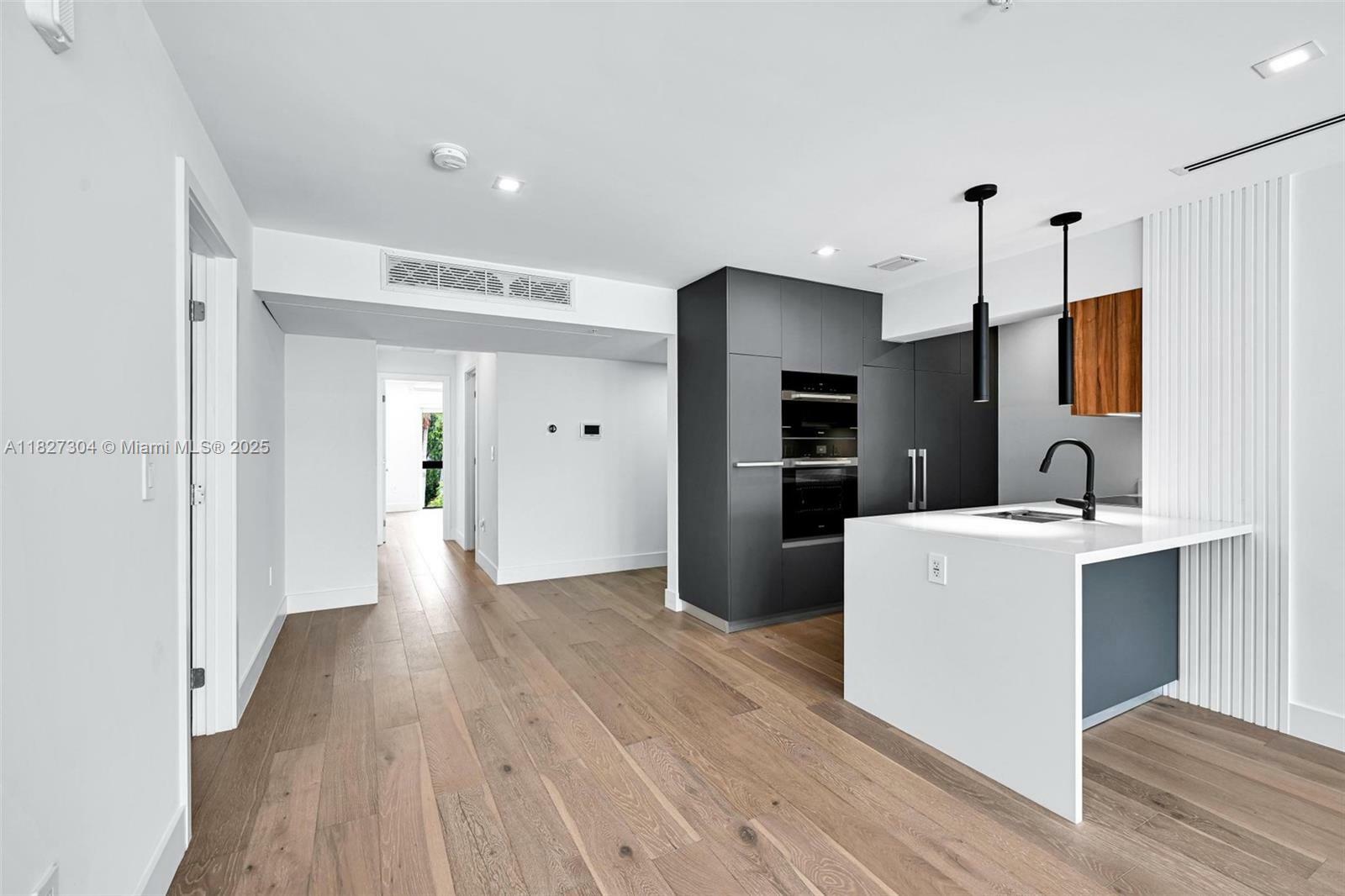 Property Photo: 200 Sunrise Dr 200C FL 33149