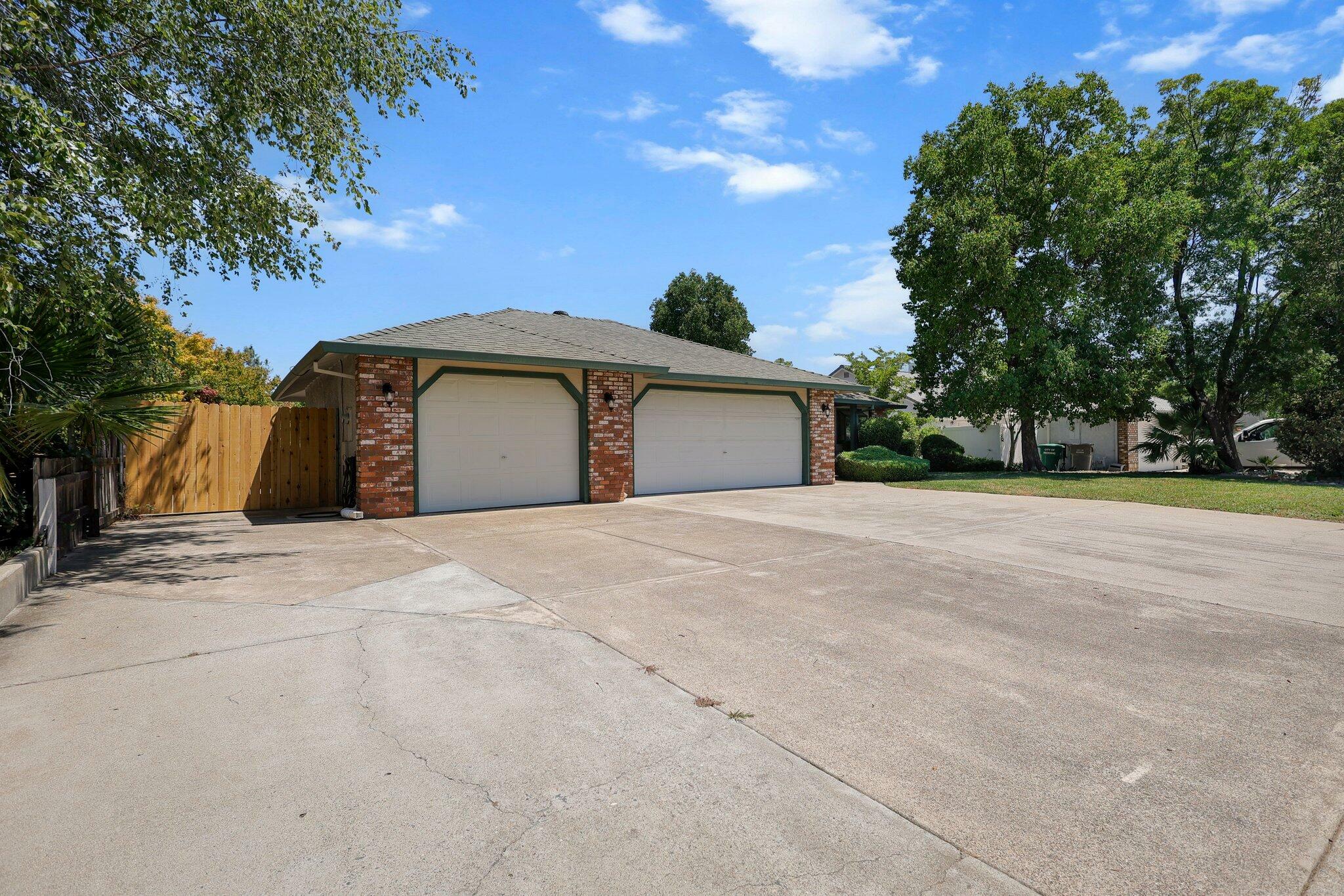 Property Photo: 2820 Howard Drive CA 96001