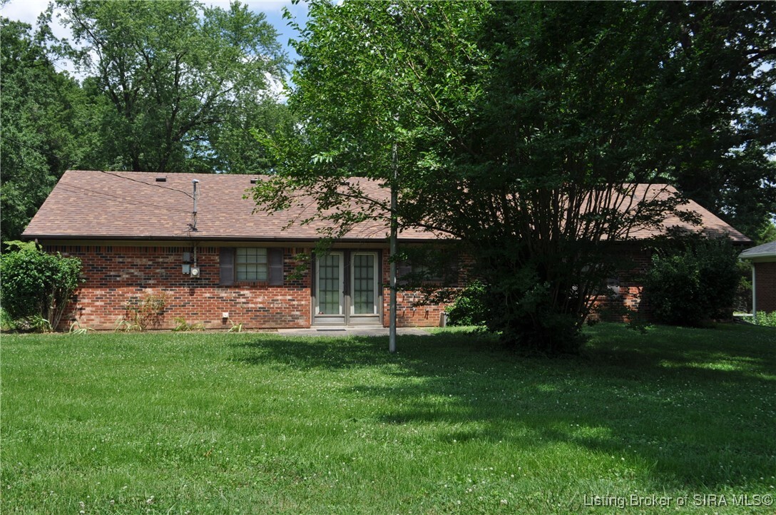 Property Photo: 1502 Cameron Drive IN 47130