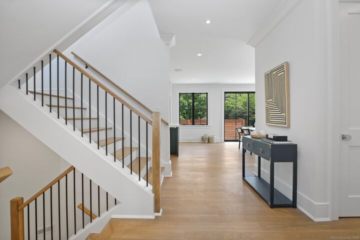 Property Photo: 148 East Elm Street 2 CT 06830