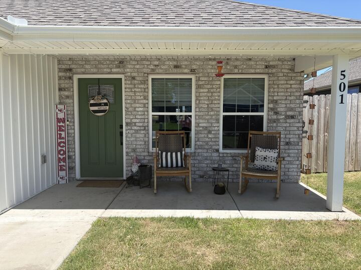 Property Photo:  501 Azalea Street  MO 64841 