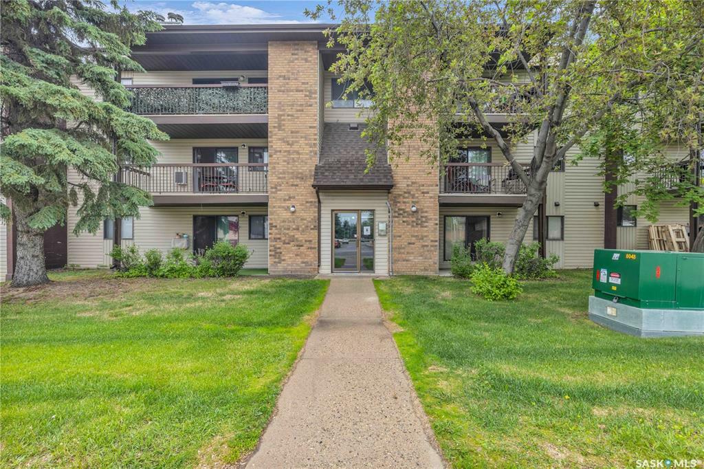 275 Kingsmere Boulevard 201  Saskatoon SK S7J 4J6 photo