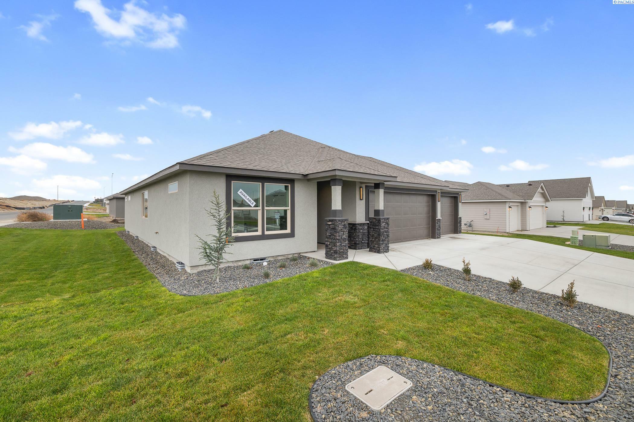Property Photo: 10402 Kokanee Dr WA 99301