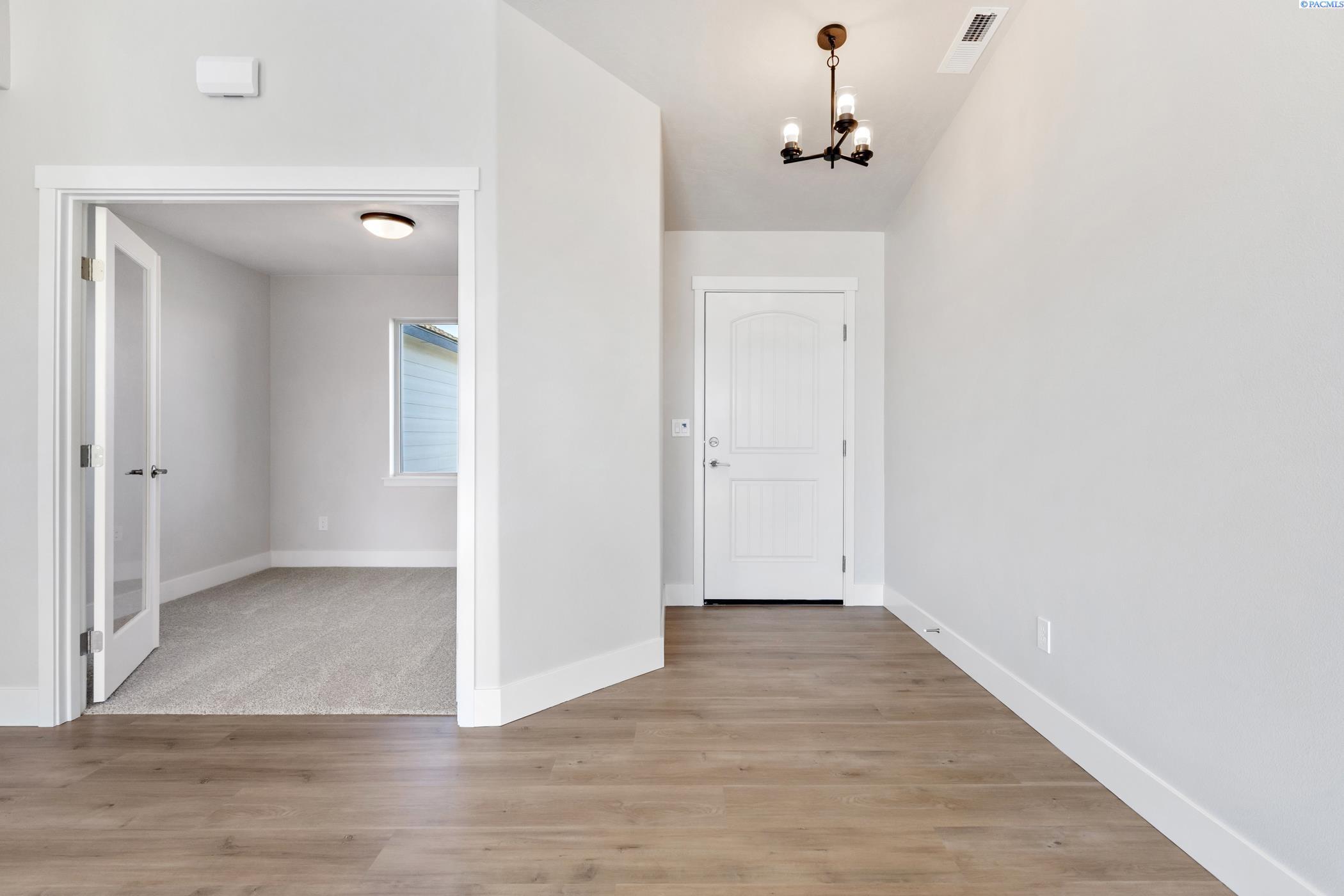 Property Photo: 6805 Road 108 WA 99301