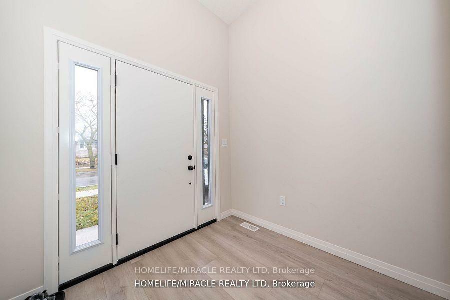 Property Photo: 139 Siebert Avenue ON N2C 2A5