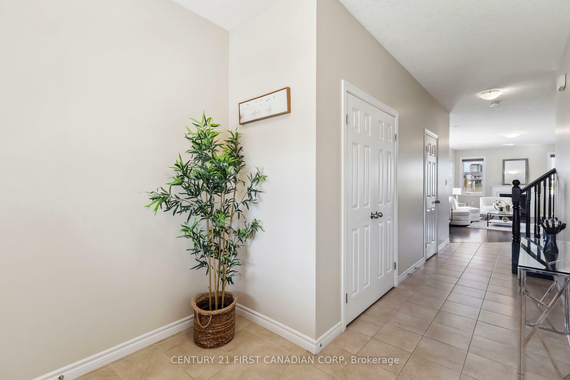 Property Photo: 1879 Sedgefield Row ON N6G 0G4