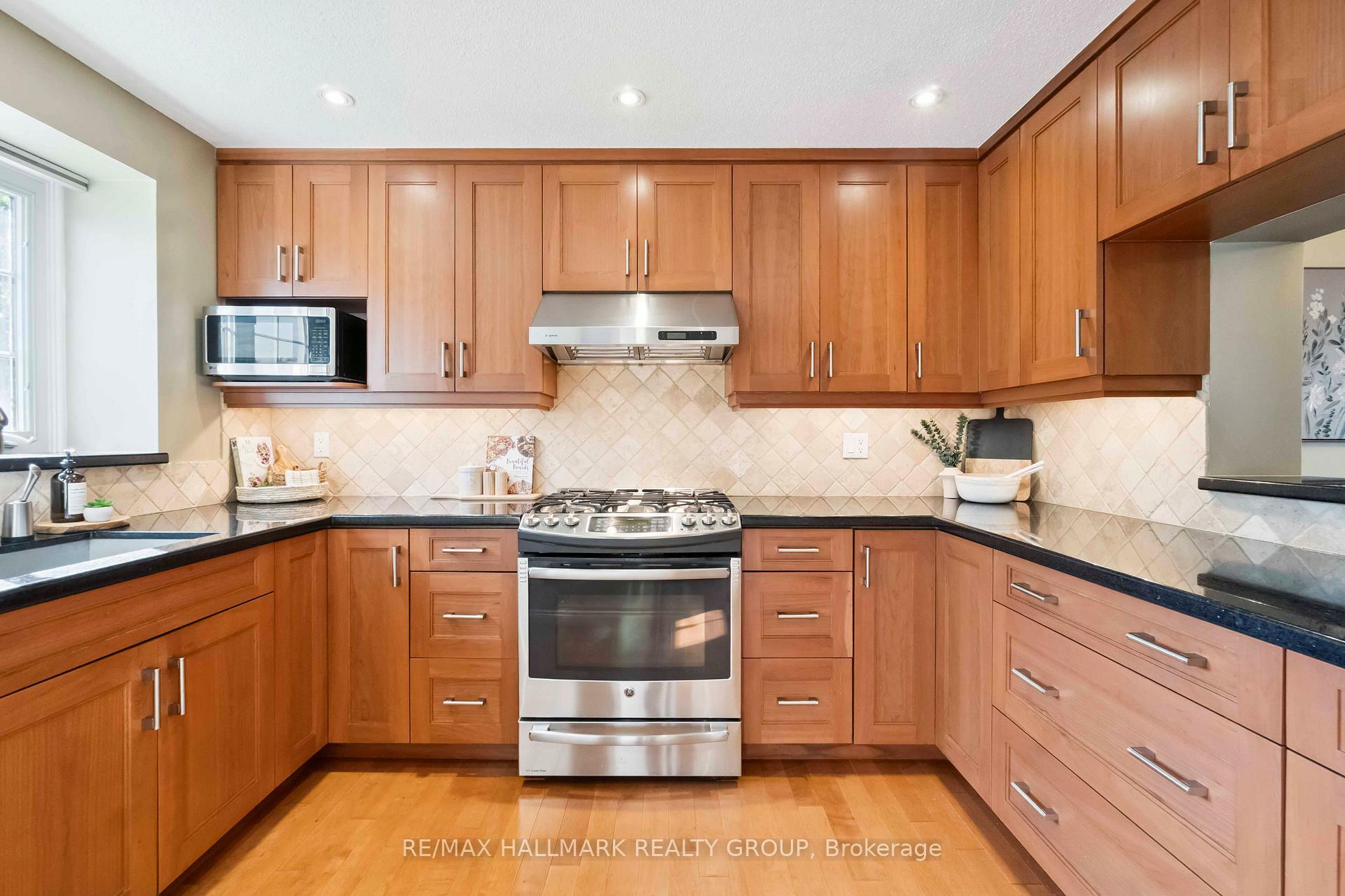 Property Photo: 14 Whelan Drive ON K2J 2J9