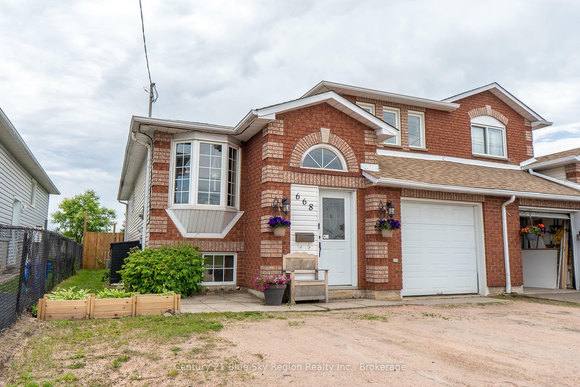 Property Photo: 668 Wallace Road ON P1A 4M2