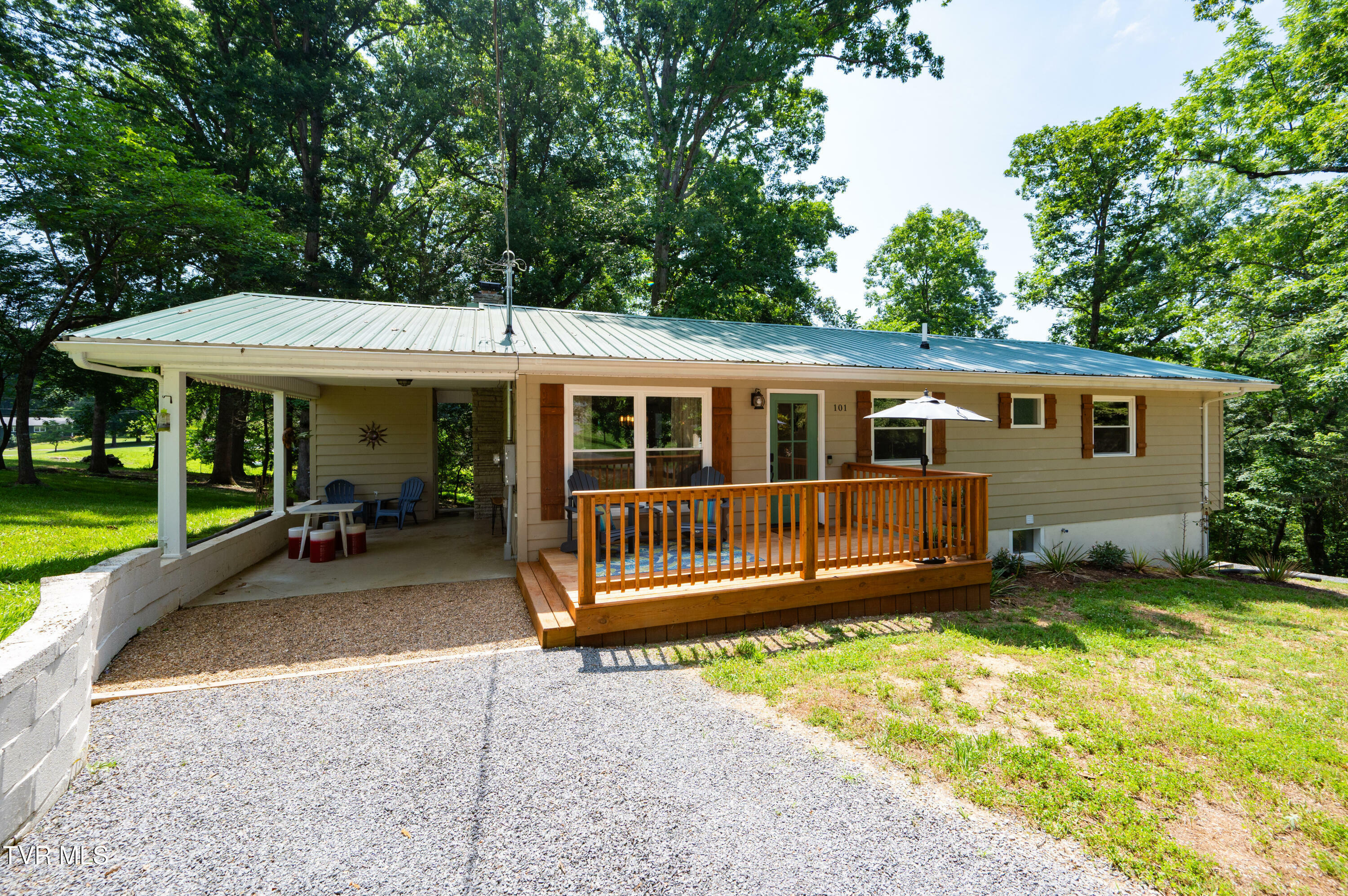 Property Photo: 101 Ridgewood Drive TN 37620
