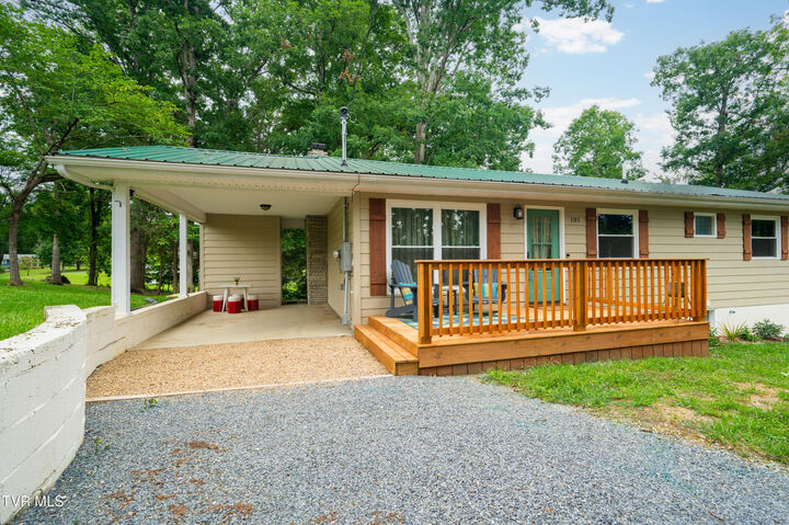 Property Photo:  101 Ridgewood Drive  TN 37620 